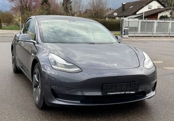Tesla Model 3 170.000 km 18.999 &euro; Meckenbeuren 88074