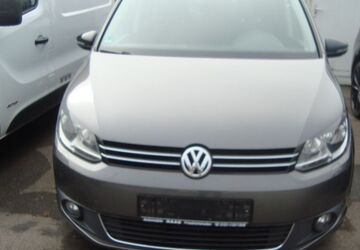 VW Touran 237.000 km 5.400 &euro; Friedrichshafen 88048