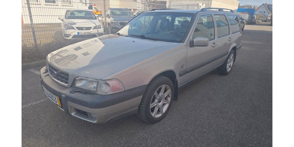 Volvo V70 206.000 km 6.999 &euro; Friedrichshafen 88046