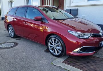 Toyota Auris Touring Sports 83.850 km 16.300 &euro; Lindau 88131