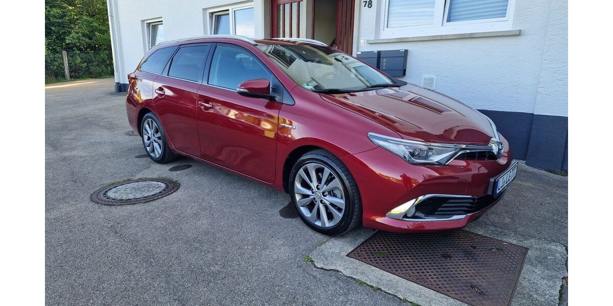 Toyota Auris Touring Sports 83.850 km 16.300 &euro; Lindau 88131