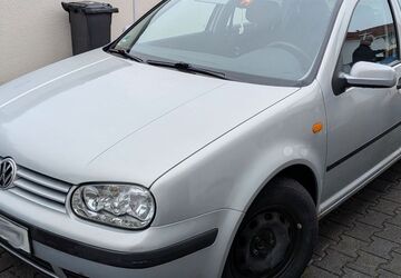 VW Golf 156.000 km 1.800 &euro; Meckenbeuren 88074