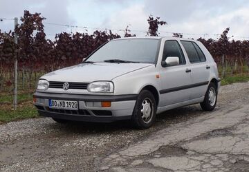 VW Golf 92.700 km 2.800 &euro; Friedrichshafen 88045