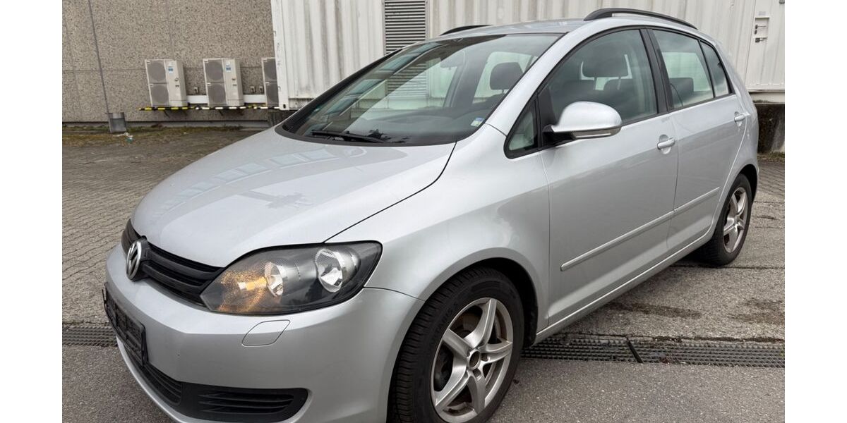 VW Golf 281.000 km 3.290 &euro; Friedrichshafen 88045