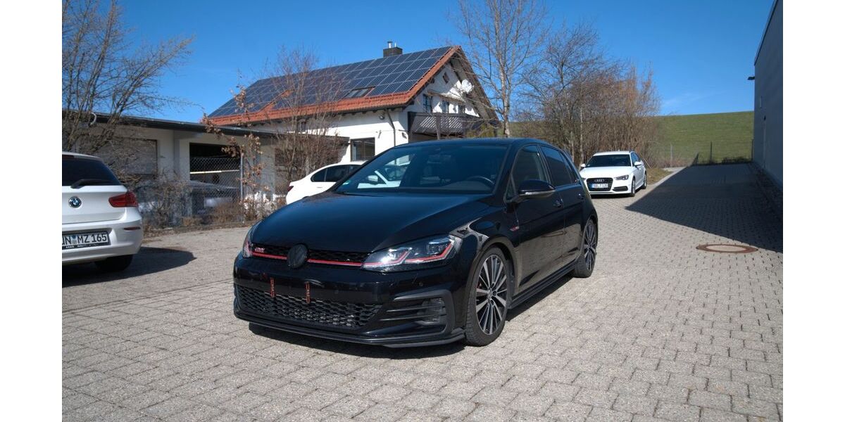 VW Golf 56.000 km 22.999 &euro; Friedrichshafen 88048