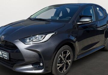 Toyota Yaris 2.500 km 25.240 &euro; Friedrichshafen 88046