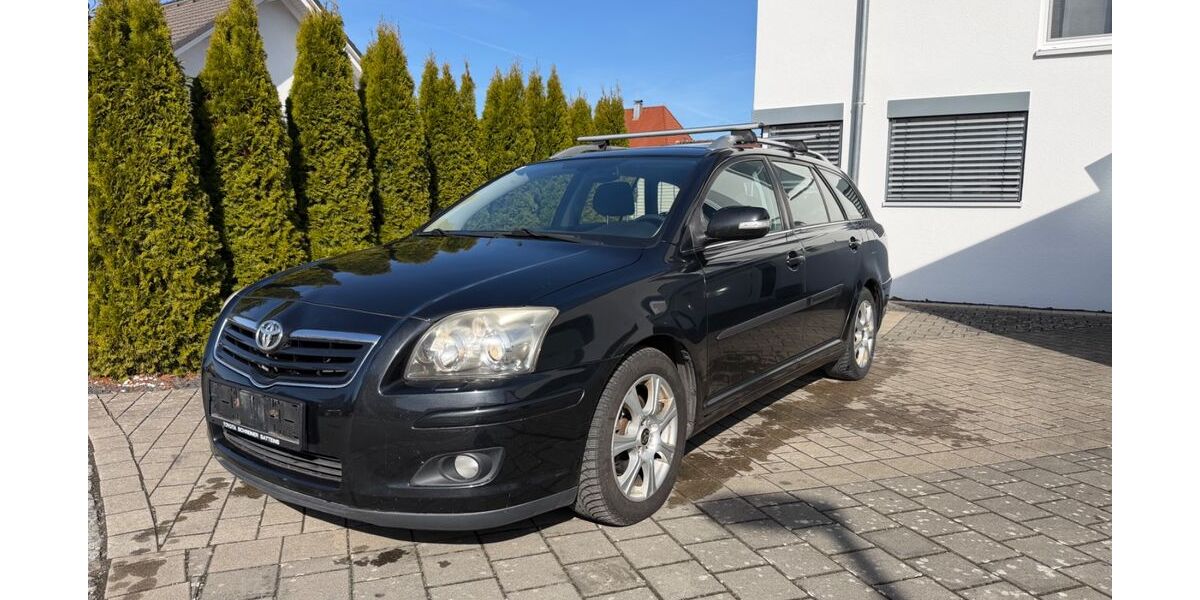 Toyota Avensis 181.800 km 2.700 &euro; Baindt 88255