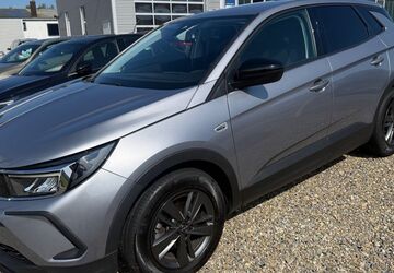 Opel Grandland (X) 49.200 km 19.749 &euro; Salem-Beuren 88682
