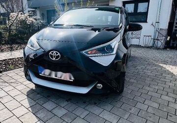 Toyota Aygo (X) 19.800 km 12.199 &euro; Weingarten 88250
