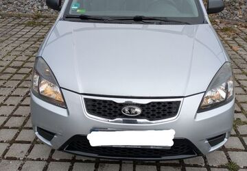 Kia Rio 154.000 km 2.000 &euro; Lindau 88131