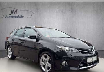 Toyota Auris 143.000 km 8.900 &euro; Meckenbeuren 88074