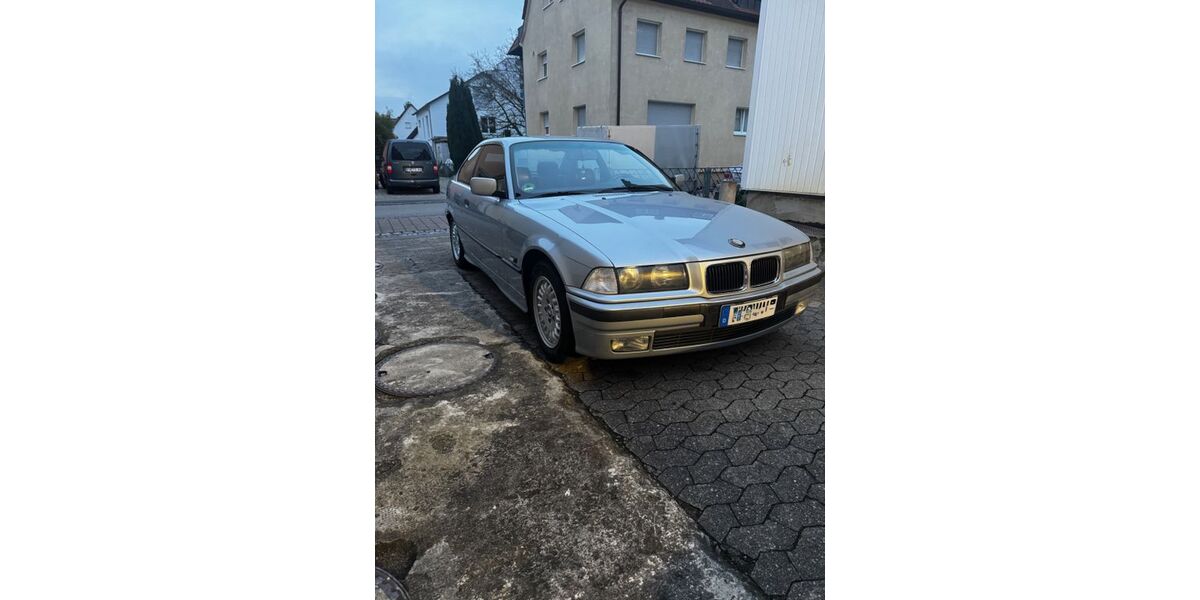 BMW 328 220.000 km 9.499 &euro; Friedrichshafen 88046