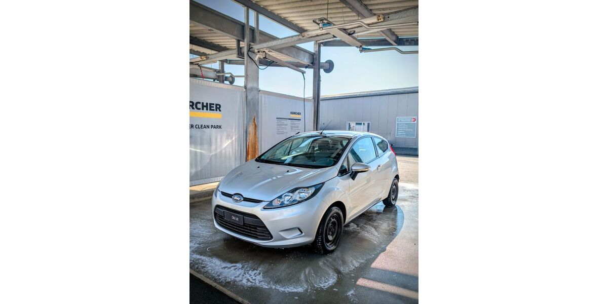 Ford Fiesta 121.337 km 3.500 &euro; Bergatreute 88368