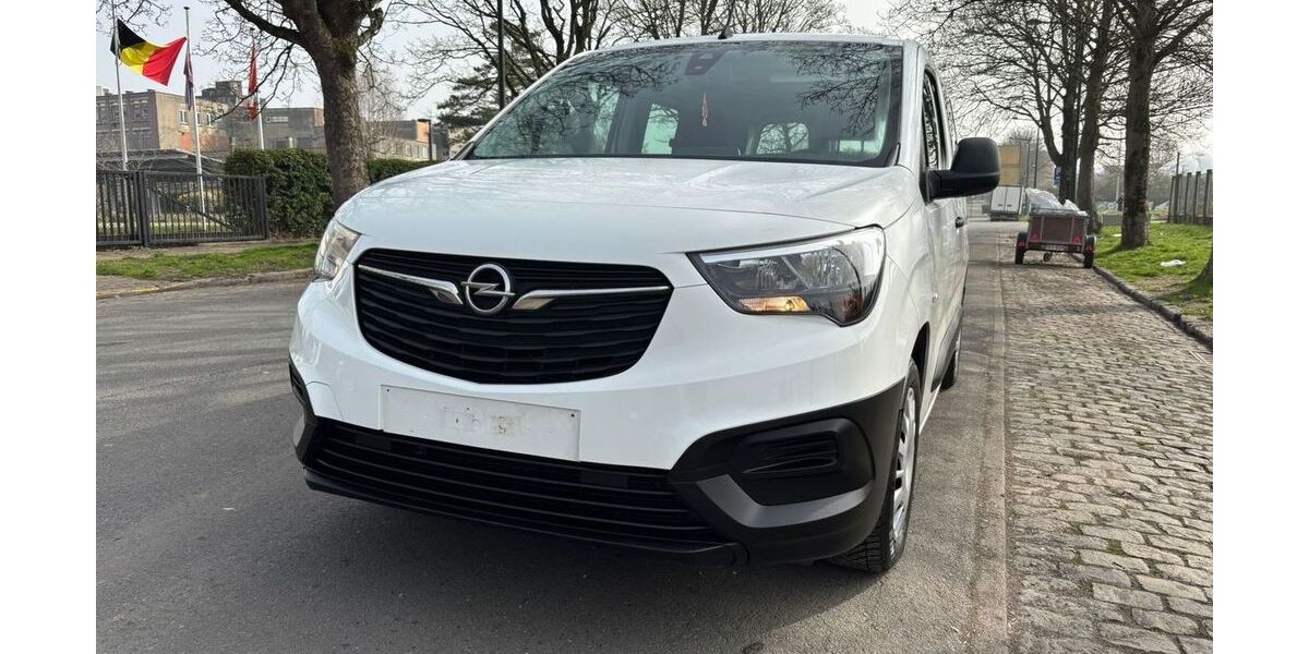 Opel Combo 61.683 km 13.799 &euro; Salem-Beuren 88682