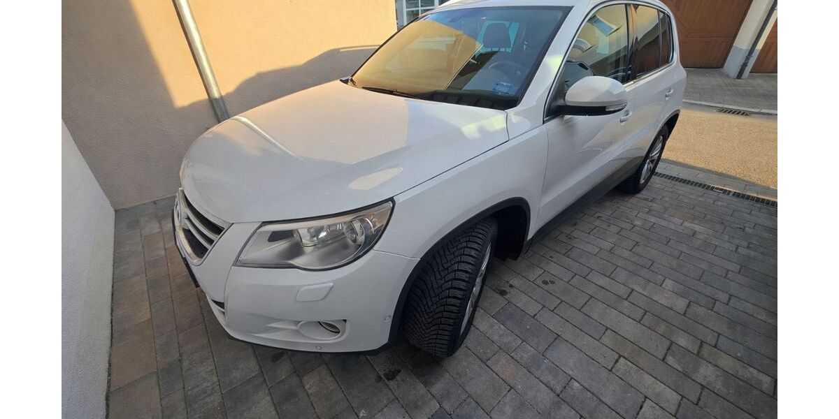 VW Tiguan 71.000 km 13.000 &euro; Friedrichshafen 88048