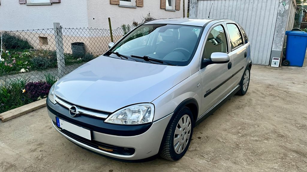 Opel Corsa 77.146 km 3.650 &euro; Friedrichshafen 88048
