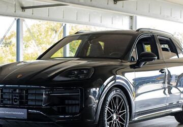 Porsche Cayenne 8.800 km 162.480 &euro; Friedrichshafen 88045