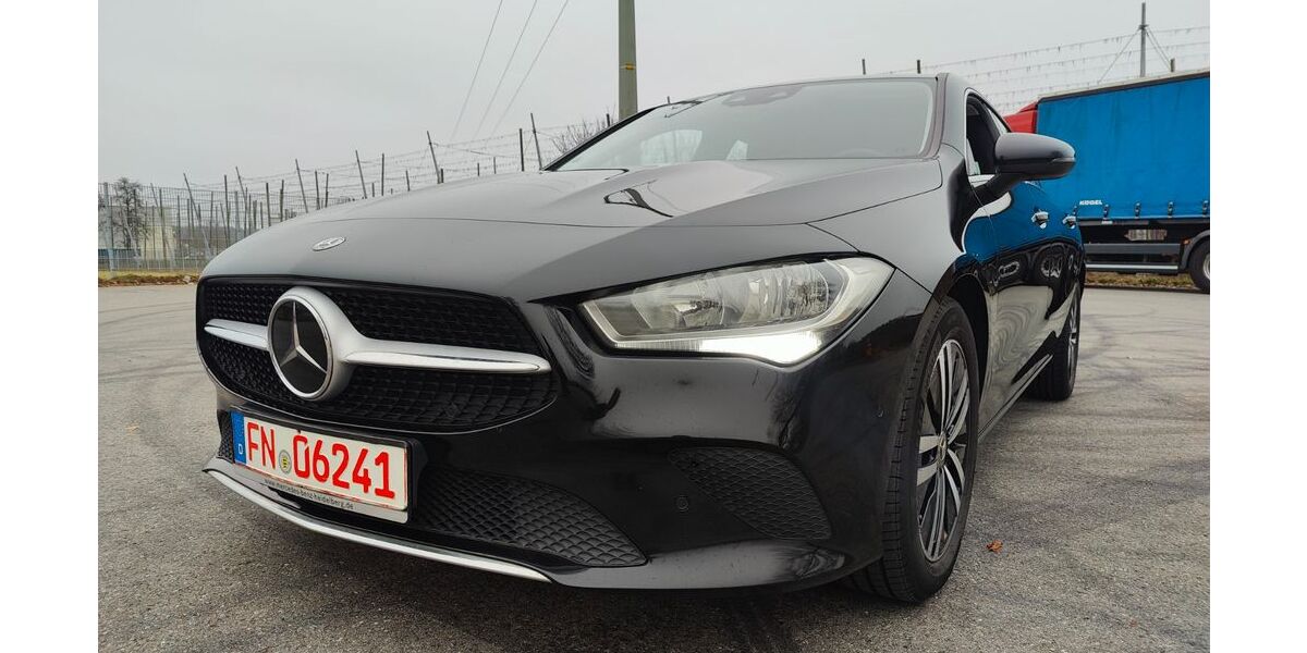 Mercedes-Benz CLA Shooting Brake 220.000 km 15.490 &euro; Tettnang 88069