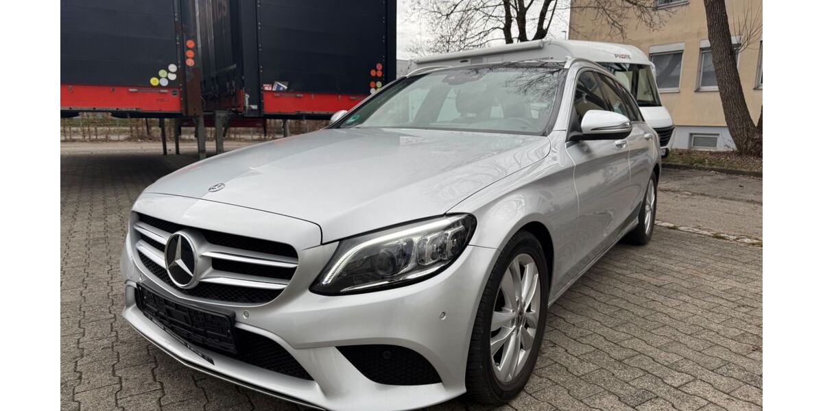 Mercedes-Benz C 220 151.500 km 17.990 &euro; Friedrichshafen 88045