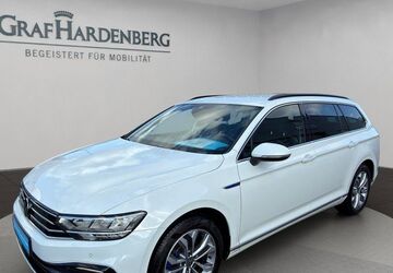 VW Passat Variant 43.700 km 23.960 &euro; Konstanz 78467