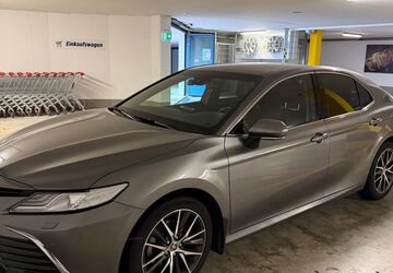Toyota Camry 58.000 km 33.500 &euro; Konstanz 78462