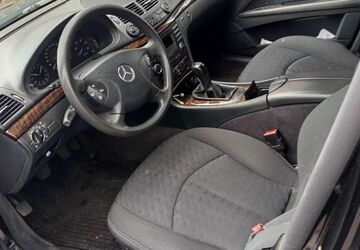 Mercedes-Benz E 200 281.000 km 2.400 &euro; Konstanz 78462