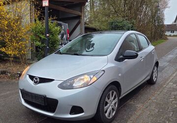 Mazda 2 142.857 km 3.290 &euro; Meckenbeuren 88074