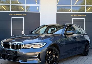 BMW 330 99.000 km 24.900 &euro; Friedrichshafen 88045