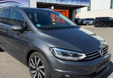 VW Touran 161.560 km 16.990 &euro; Ravensburg 88214
