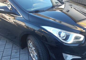 Hyundai i40 165.000 km 5.999 &euro; Ravensburg 88212