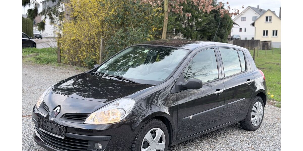 Renault Clio 172.000 km 3.499 &euro; Friedrichshafen 88048