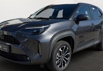 Toyota Yaris Cross 2.000 km 28.270 &euro; Überlingen 88662