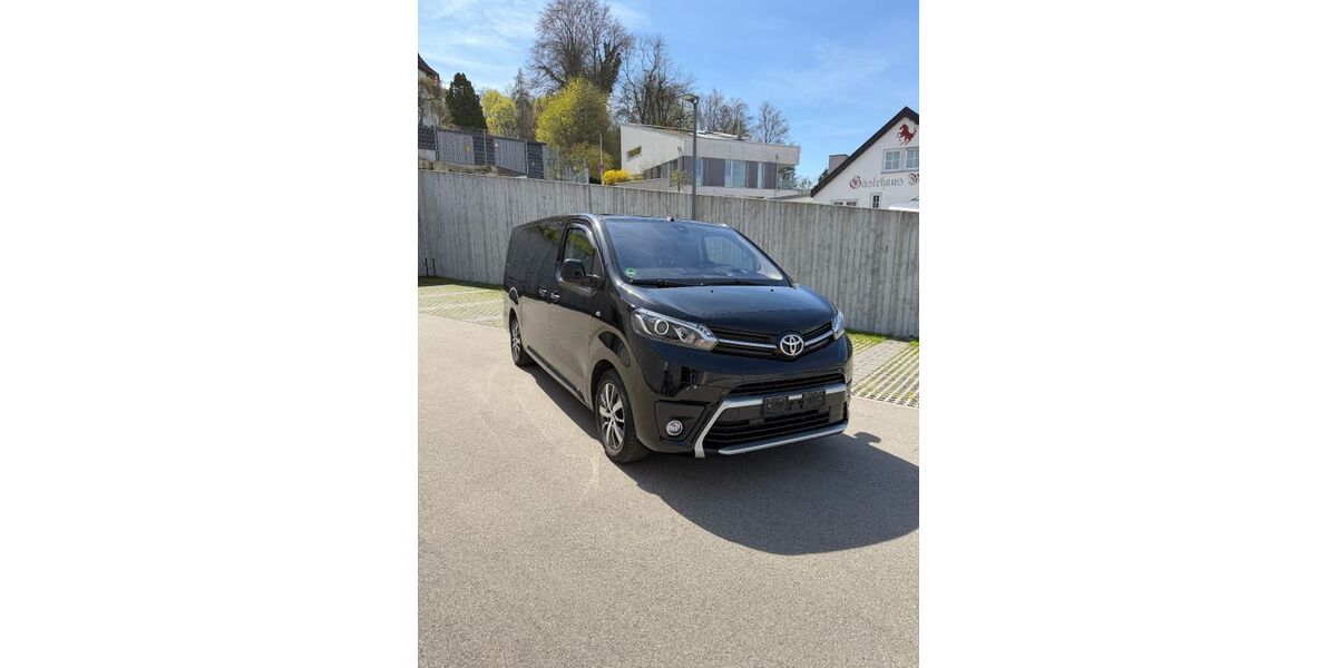 Toyota Proace (Verso) 88.000 km 37.750 &euro; Weingarten 88250