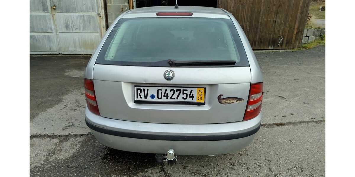 Skoda Fabia 370.695 km 2.500 &euro; Bergatreute 88368