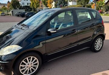 Mercedes-Benz A 150 205.241 km 3.000 &euro; Friedrichshafen 88045
