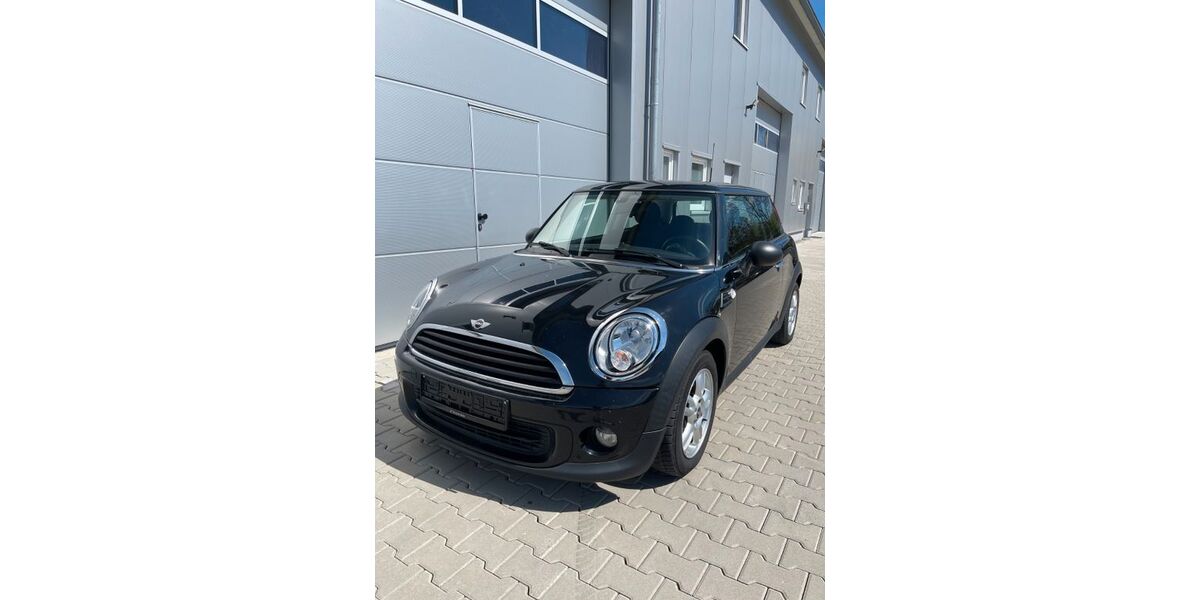 Mini ONE 119.999 km 8.299 &euro; Weingarten 88250