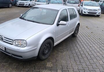 VW Golf 176.000 km 3.000 &euro; Konstanz 78467