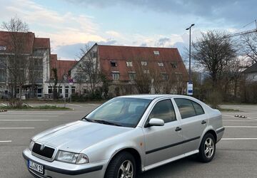 Skoda Octavia 349.000 km 900 &euro; Lindau 88131