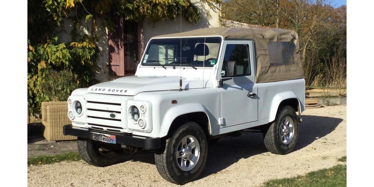 Land Rover Defender 64.000 km 37.000 &euro; Weingarten 88250