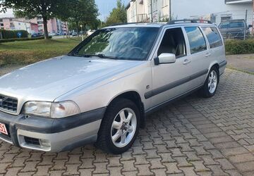 Volvo V70 268.000 km 5.999 &euro; Friedrichshafen 88046