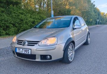 VW Golf 228.000 km 1.850 &euro; Friedrichshafen 88046