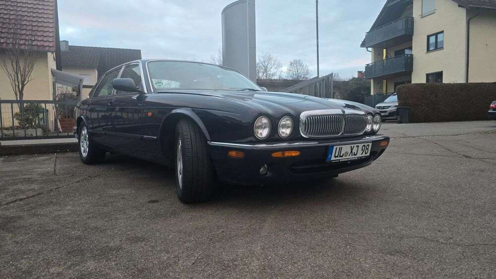 Jaguar XJ 126.000 km 5.500 &euro; Friedrichshafen 88046