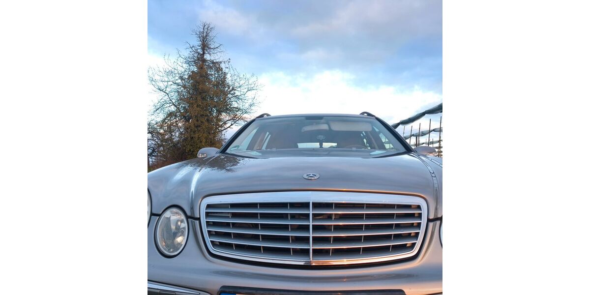 Mercedes-Benz E 280 210.620 km 9.000 &euro; Markdorf 88677