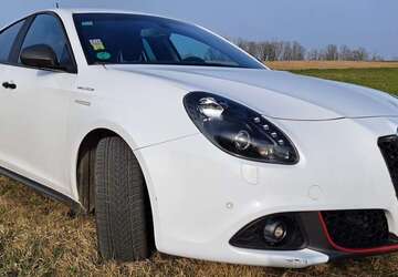 Alfa Romeo Giulietta 113.000 km 15.900 &euro; Owingen 88696