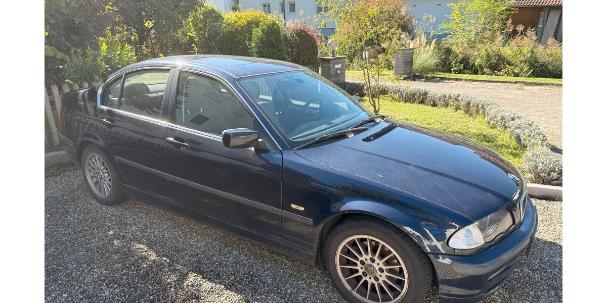 BMW 320 195.000 km 2.399 &euro; Uhldingen-Mühlhofen 88690