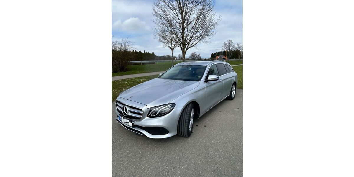 Mercedes-Benz E 220 78.444 km 22.700 &euro; Ravensburg 88213