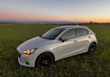 Mazda 2 71.728 km 12.100 &euro; Friedrichshafen 88046