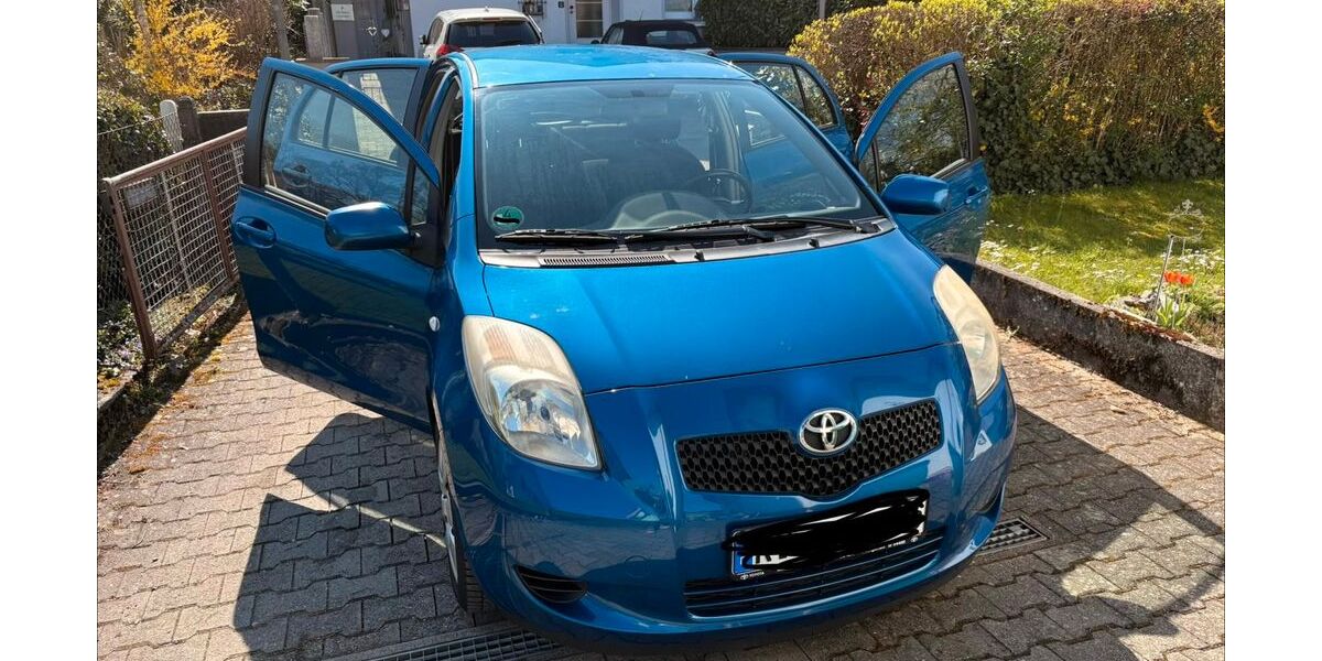 Toyota Yaris 84.000 km 3.950 &euro; Ravensburg 88212