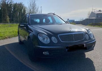 Mercedes-Benz E 280 235.000 km 4.700 &euro; Friedrichshafen 88045
