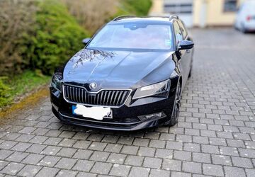 Skoda Superb 119.000 km 17.900 &euro; Deggenhausertal 88693